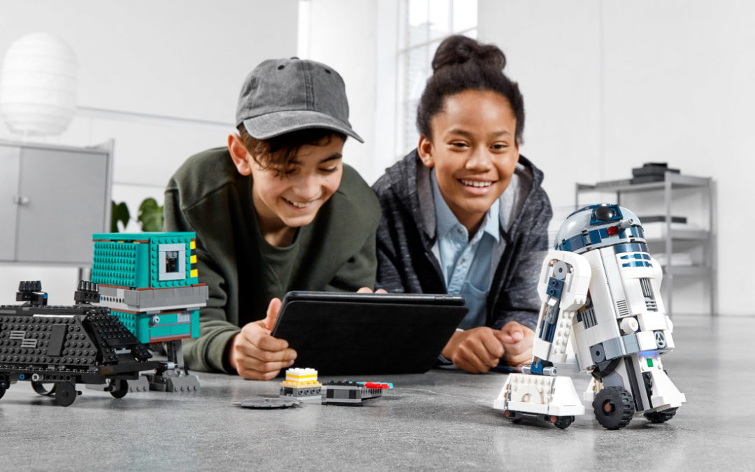 LEGO® stellt neues Star Wars™ BOOST Droid Commander Set vor